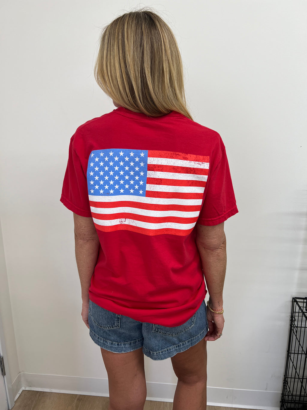 'LOVES JESUS & AMERICA TOO" UNISEX TEE