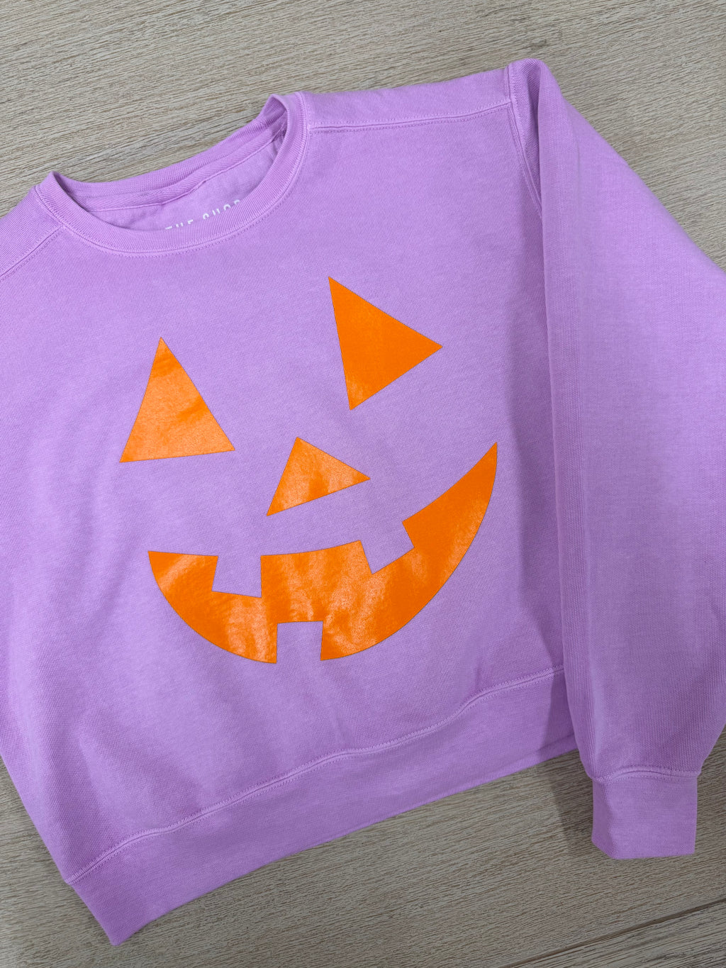 HALLOWEEN WOMEN'S CROPPED PULLOVER