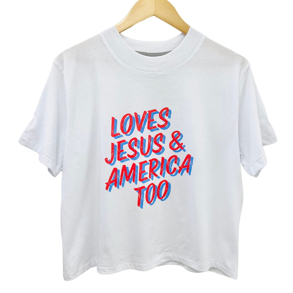 'LOVES JESUS & AMERICA TOO' WOMEN'S BOXY TEE