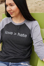 'love > hate' UNISEX BASEBALL TEE