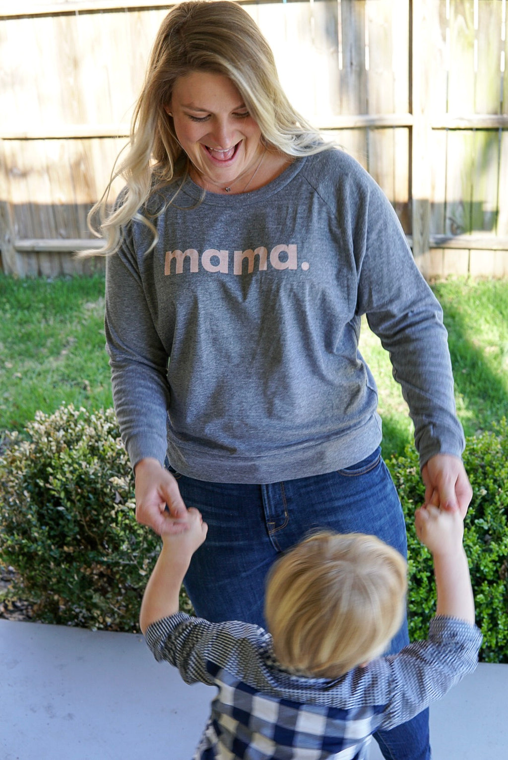 'mama.' WOMEN'S SLOUCHY LIGHTWEIGHT PULLOVER